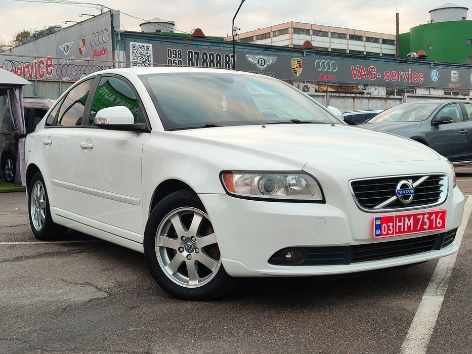 Volvo S40 2,0 D3 автомат ІДЕАЛ із Швейцарії
