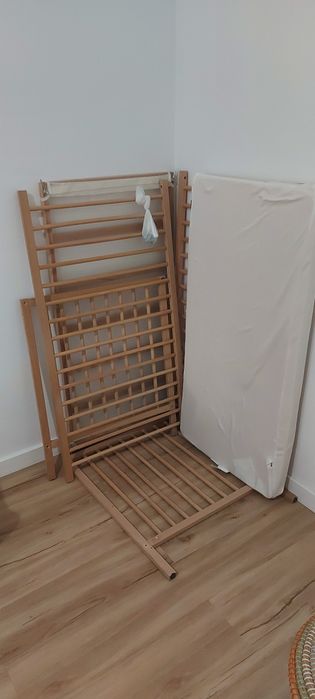 Berço ikea SNIGLAR + colchão