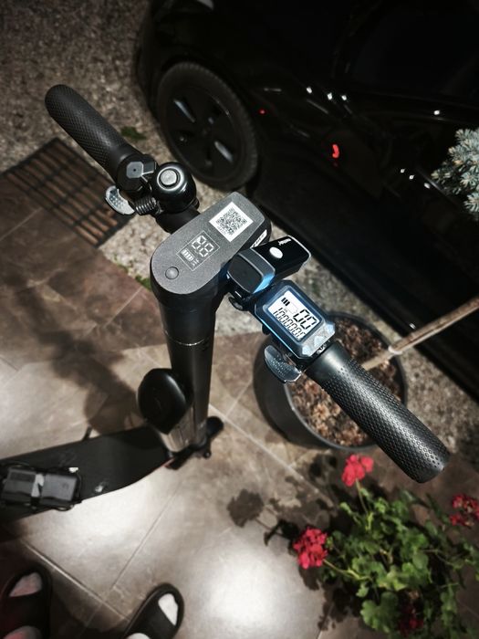 Електросамокат SEGWAY