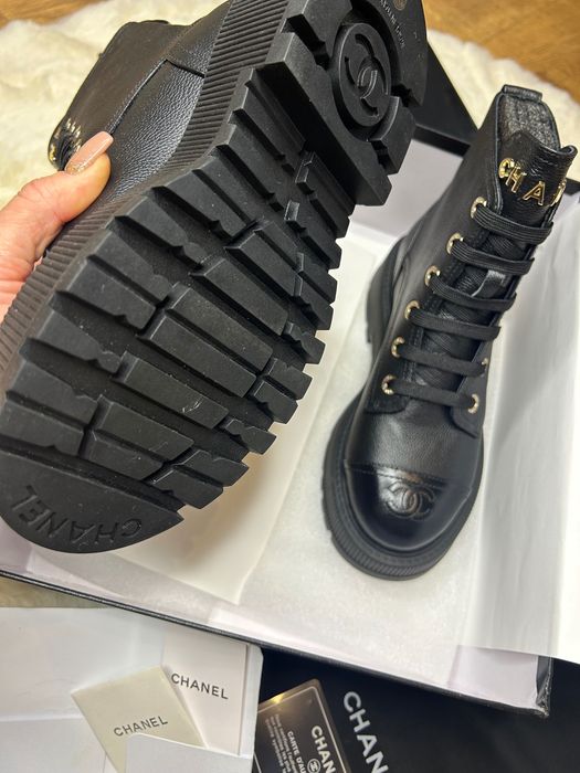 Botki skórzane CHANEL rozmiar 38 damskie na zimę kozaki Warszawa