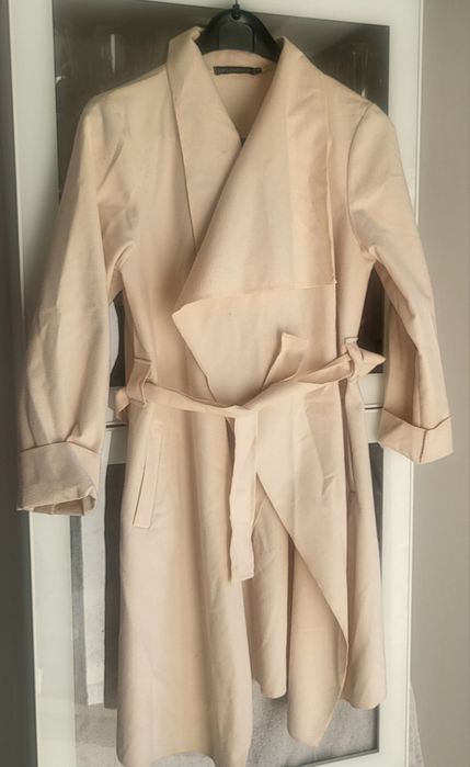 Płaszczyk damski cienki