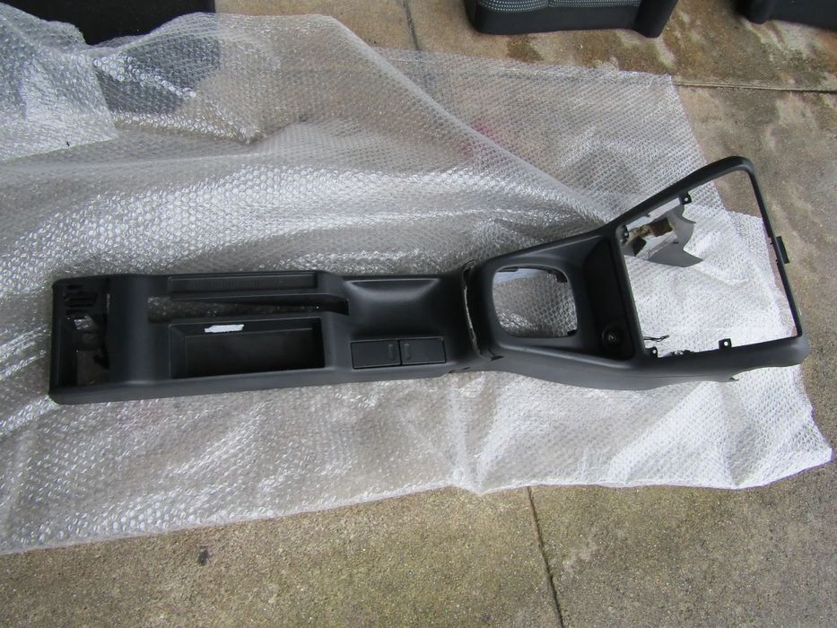 Consola Audi A4 B5 ano 1995 ate 1998 (ver descrição e fotos)