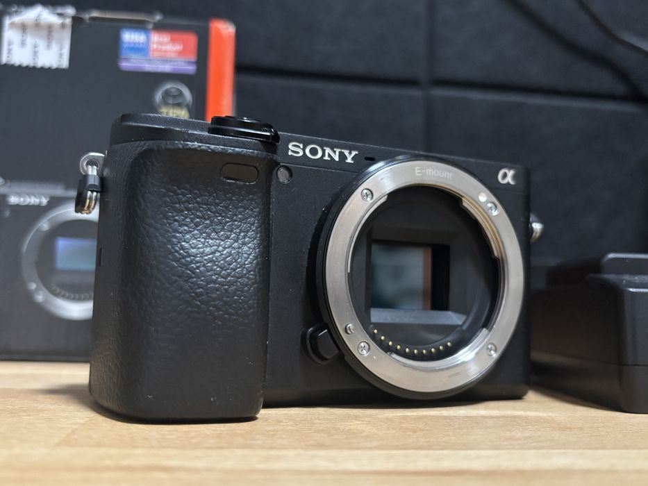 Sony A6400 BODY niski przebieg zestaw