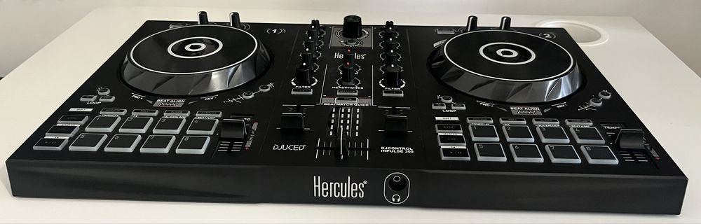 Controladora Hercules Inpulse 300 + Auscultadores + mala transporte