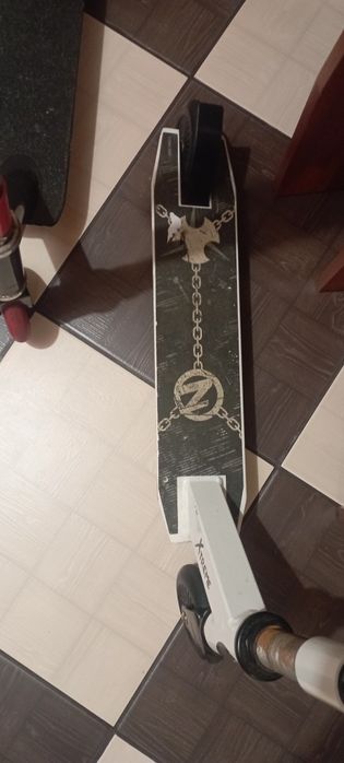 Продам дитячий самокат