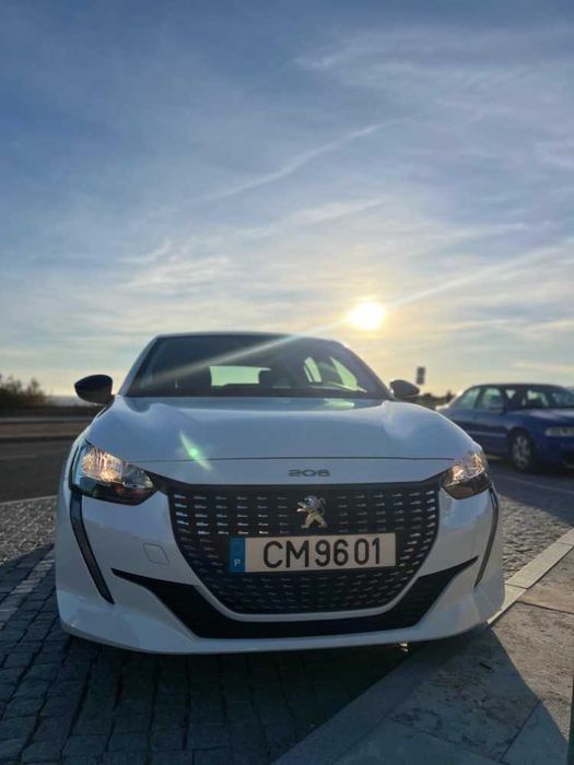 Peugeot 208 (2023) 1.2 PureTech Active – 1.º Dono | 4.5L/100km