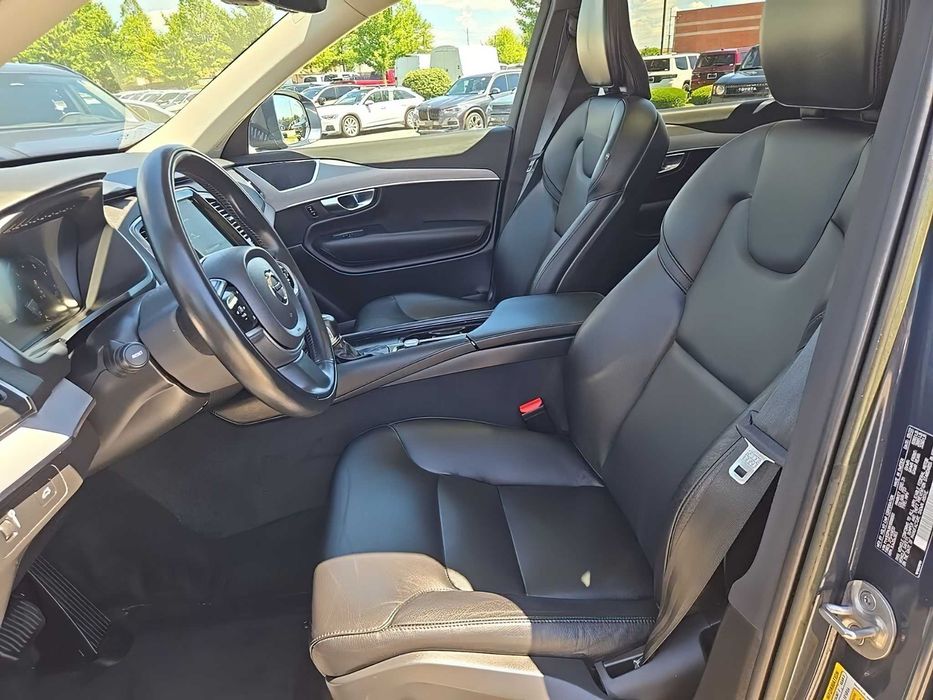 Volvo XC90 T5 Momentum      2022