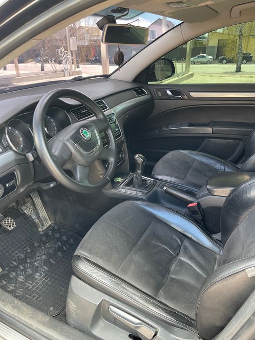 Skoda SuperB 2008 1.8 TSI Алькантара-шкіра