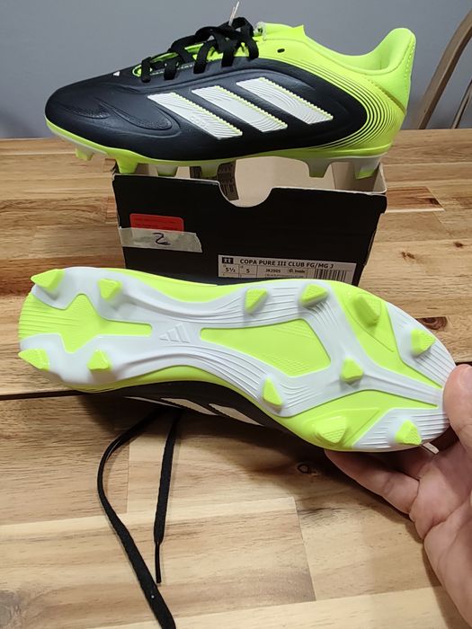 Cx2 chuteiras 38  adidas original novas