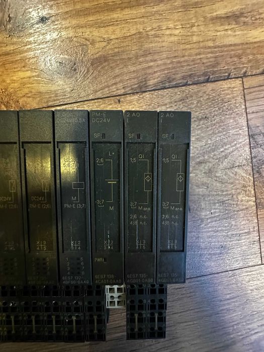 siemems simatic et 200 36Di + 48D0 + 4A0