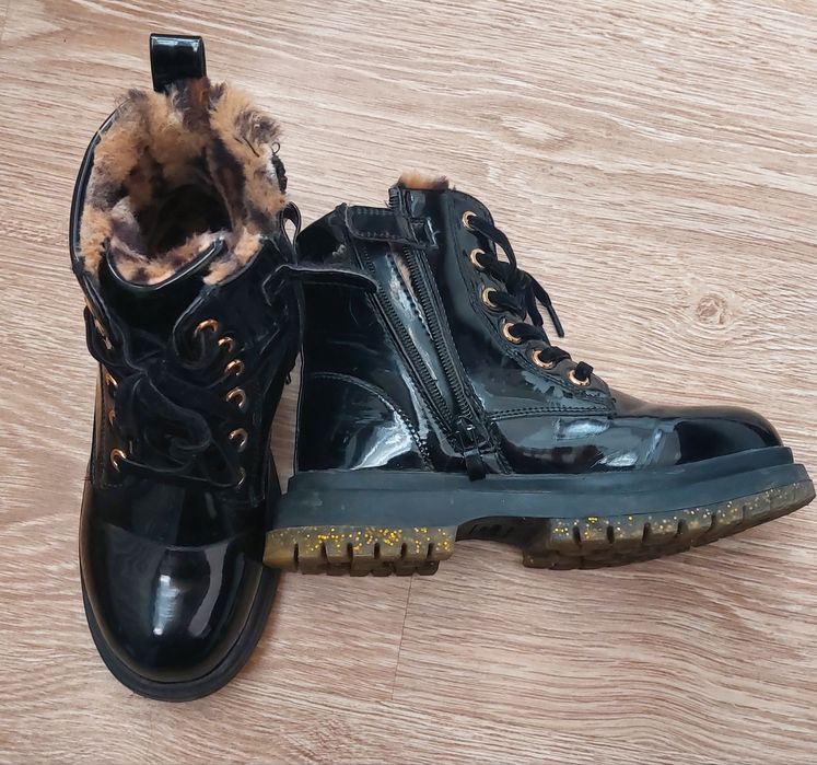 Взуття,  ботінки,  демісезон на дівчинку