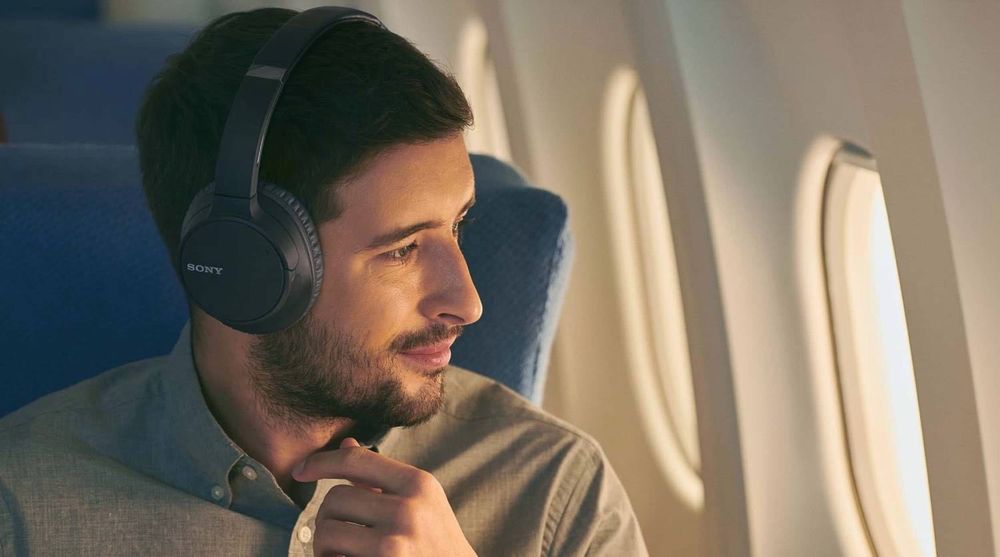 Słuchawki bezprzewodowe Sony WH-CH700n doskonaly stan