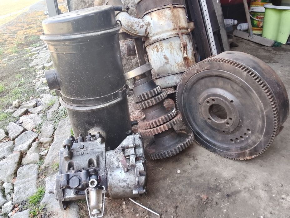 skrzynia biegów kolektor  zbiornik maska pług