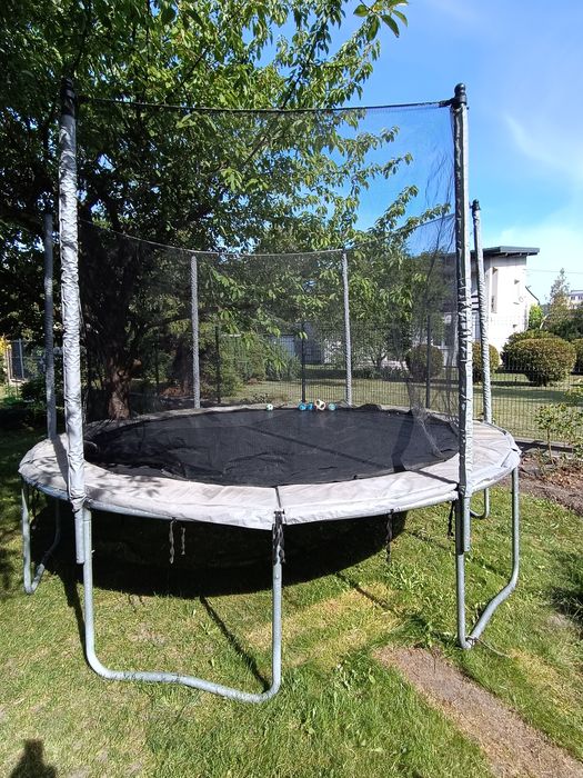 Trampolina ogrodowa