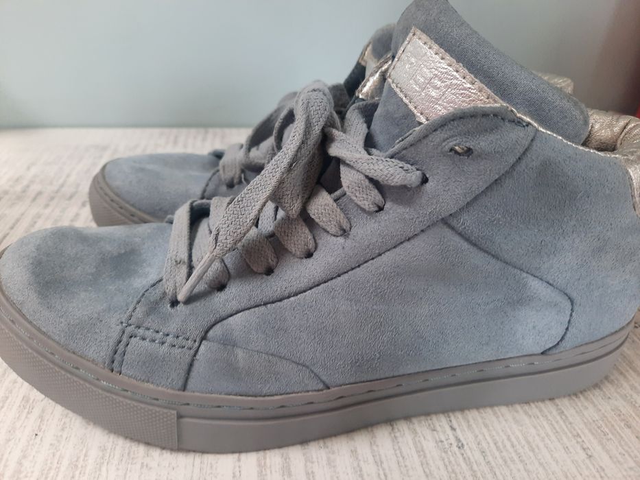 Zamszowe buty sportowe Replay