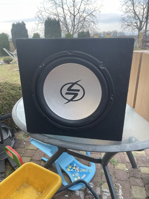 Сабвуфер автомобільний