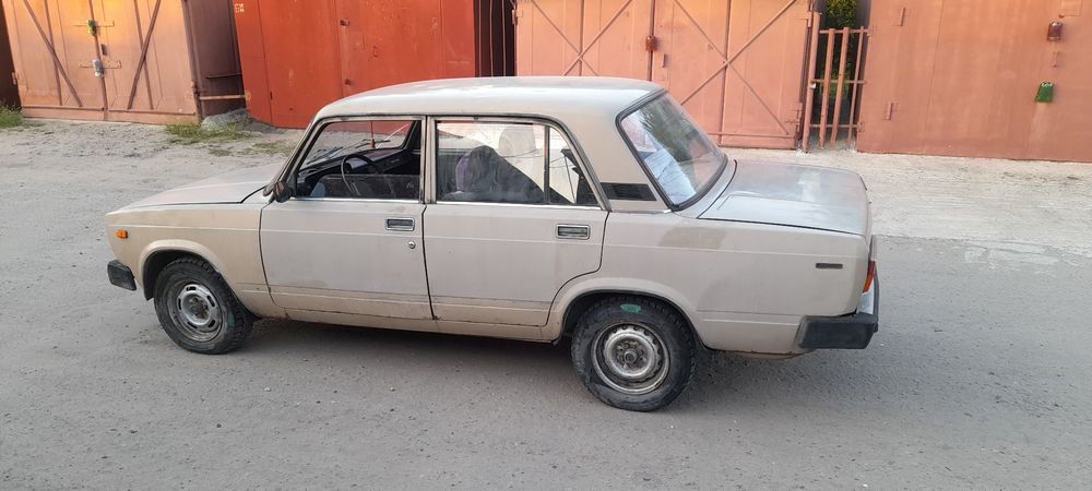 Продам ваз 2105, 1.5