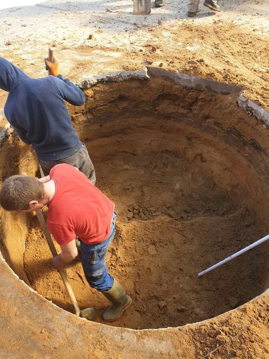 Монтаж выгребных ям и септиков под ключ, ручная копка