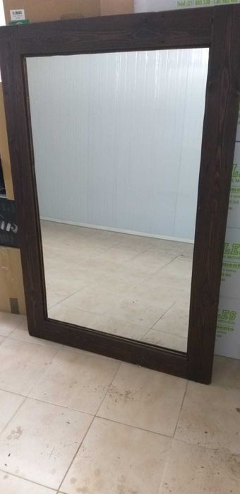 Espelho com moldura em excelente estado