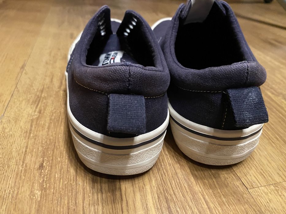 Tommy  Hilfiger tenisówki rozmiar  41 wkładka 25,8