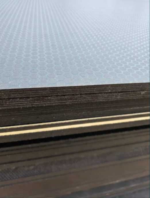 Sprzedam sklejkę 12x2500x1250 wodoodporna