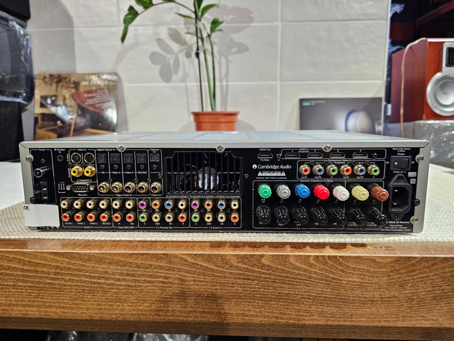 AV-Ресивер Cambridge Audio Azur 551R