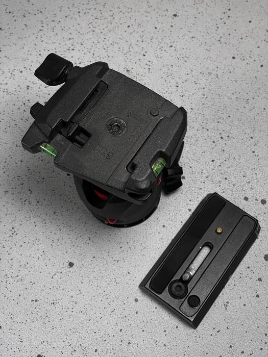 Вживана Manfrotto MH054M0-Q5 шарова штативна головка