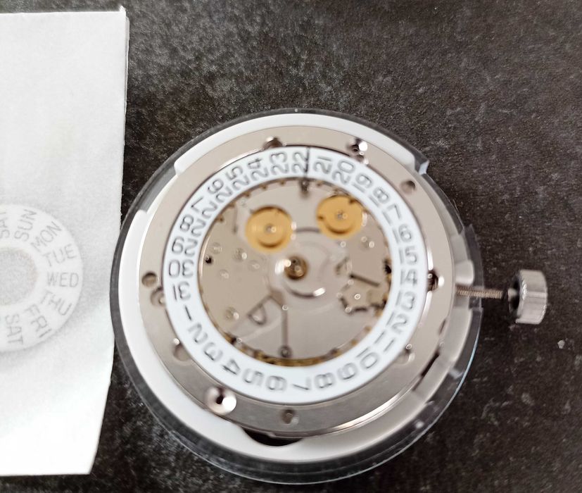 Sprawne oryginalne mechanizmy do zegarka ETA 7750