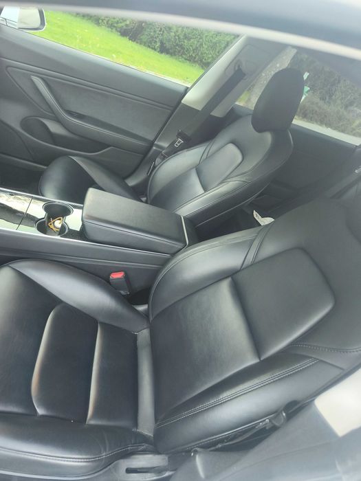 Tesla model 3 performance