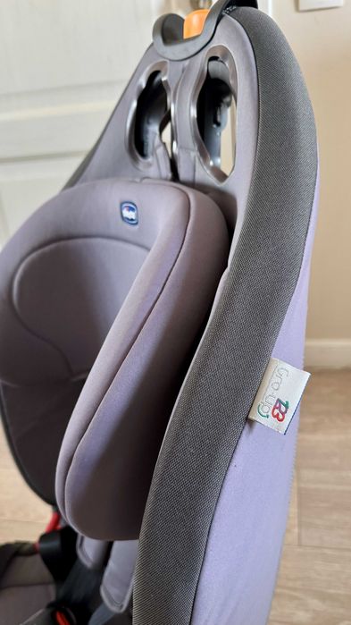 Дитяче автокрісло Chicco Grow Up 1 2 3, 9-36 кг, 9 місяців -12 років