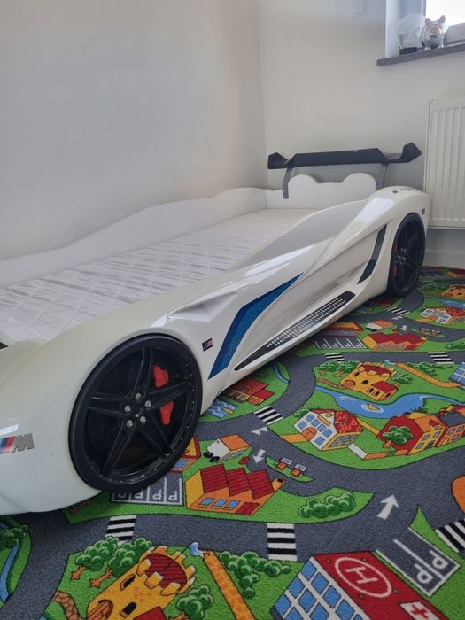 Łóżko  - łóżeczko BMW, auto, samochód