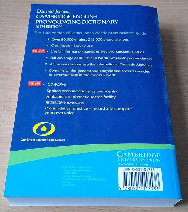 Cambridge English pronouncing dictionary / Daniel Jones