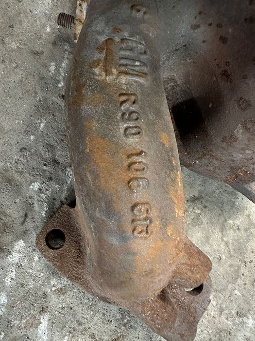 Колектор выпускной Opel Omega A 2.0L 90106613