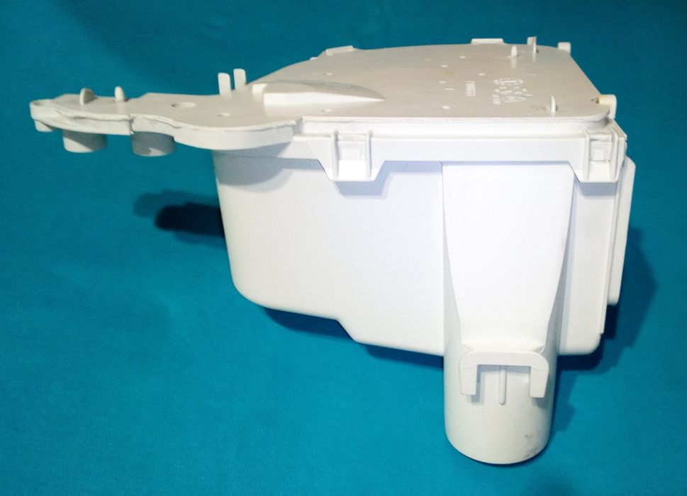 Люк, душевой бокс на стиральную машину INDESIT.