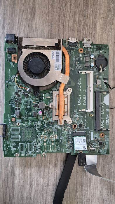 Материнська плата Dell Inspiron 15 (НЕРОБОЧА)
