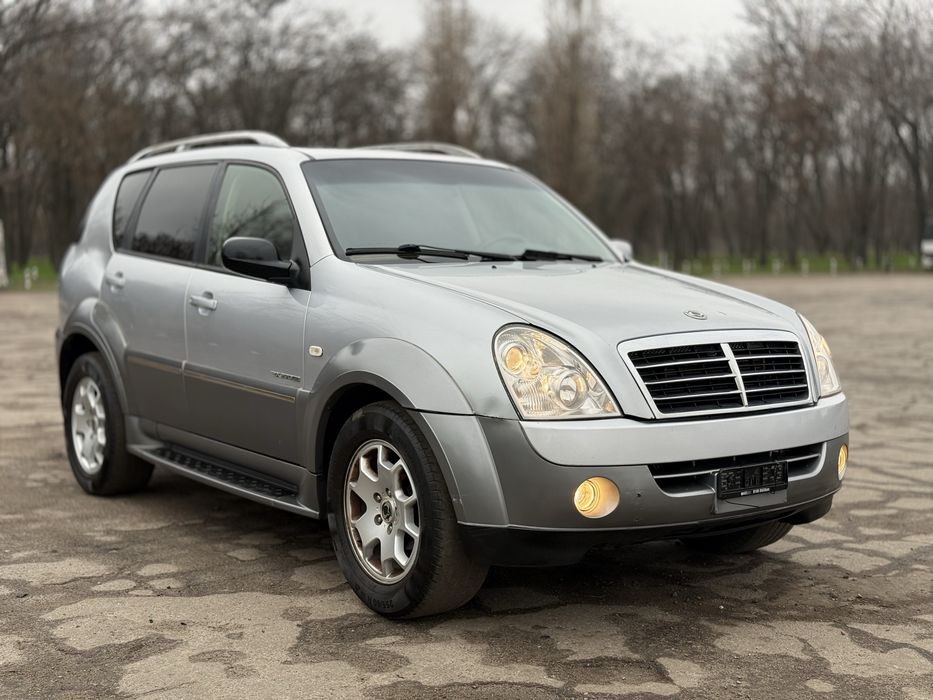 Продам Ssang Yong Rexton 2.7D 2010