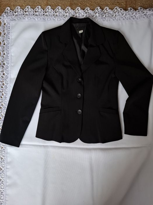 Czarny, damski 3 częściowy komplet.