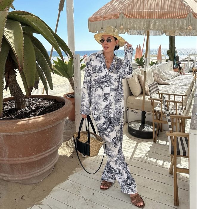 Костюм  шовковий в стилі Dior