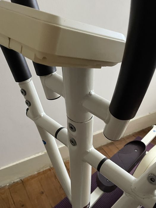 Bicicleta Elíptica Domyos Branca em Bom estado