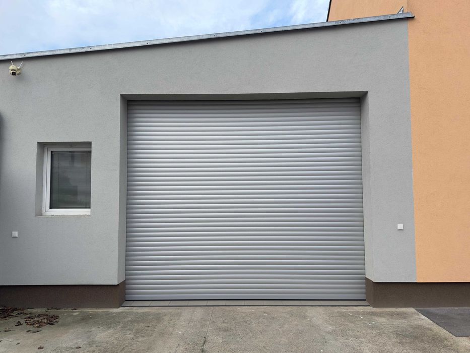 Roleta zewnętrzna Rolowana Brama Ocieplana Napęd + 2 piloty brelok