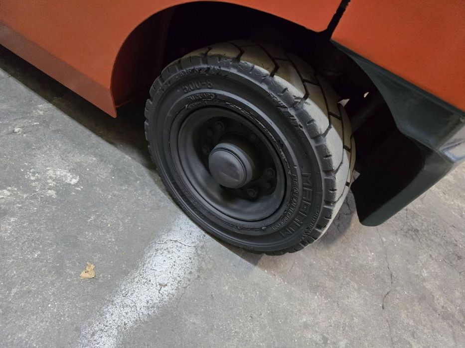 Навантажувач вилковий, газовий 1.5 тонн
Toyota 02-8FGF15