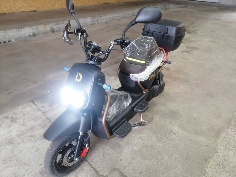 Електроскутер IDemo BRAVO BL150-LI
