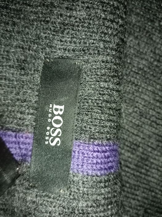 Szalik Hugo Boss 100% wełna dziewicza