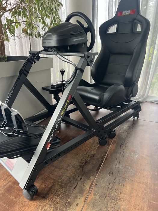 Playseat next level + thrustmaster t300