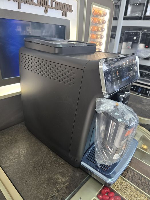 Philips  5500 ідеальний стан,б/у