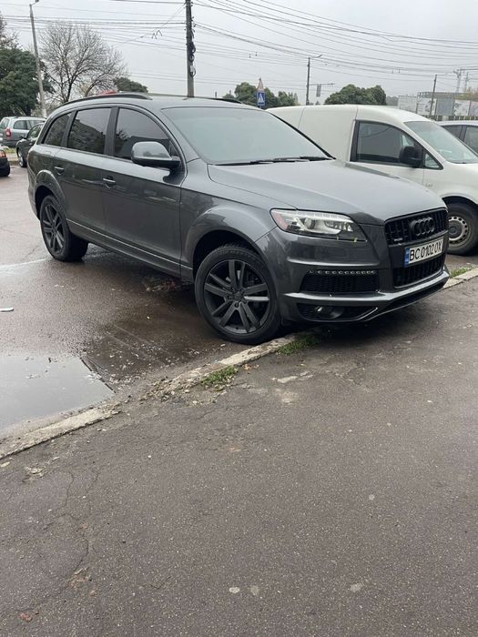 AUDI  Q7  3.0 дизель