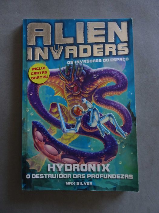 Livro Alien Invaders nº 4 - Os invasores do espaço (inclui as cartas)