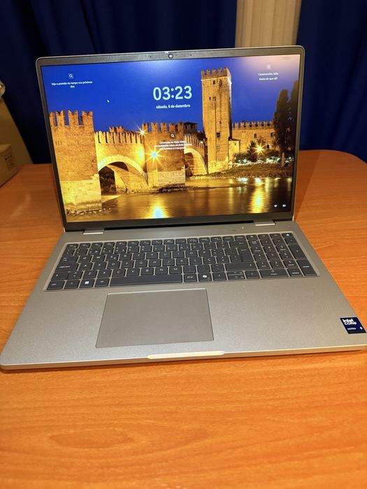 Computador Portátil Dell Pro 16” 16GB 512GB Novo