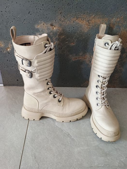 Sprzedam buty Buffalo 39