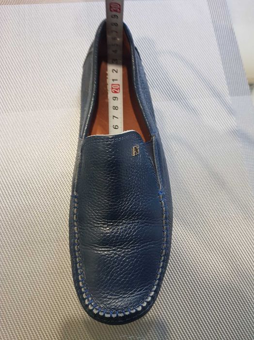 Снікерси сникерсы мокасини мокасины лофери лоферы